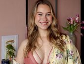 Flora Scarlett